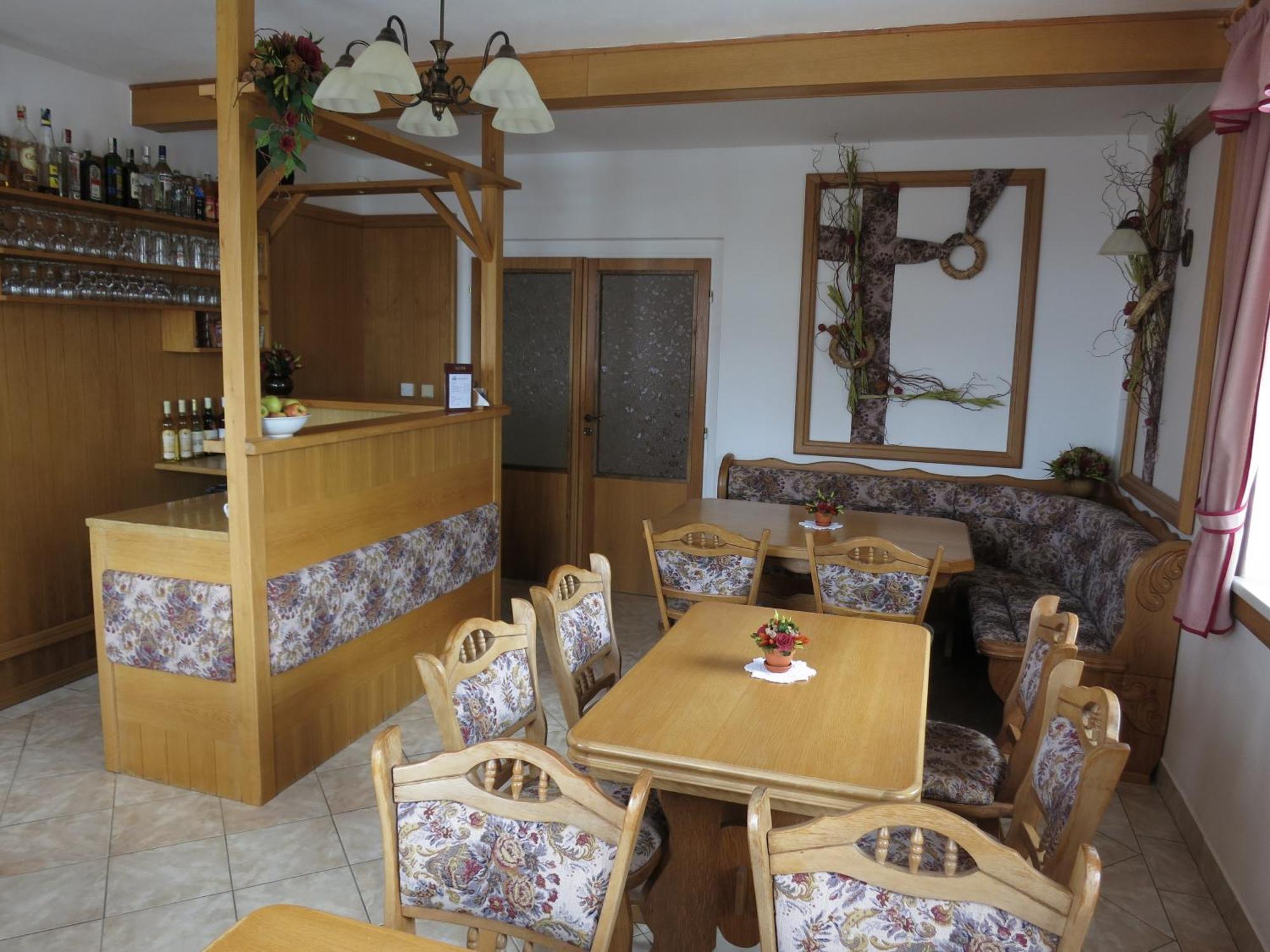 Selsky Dvur 1 Hotel Police nad Metuji Ngoại thất bức ảnh
