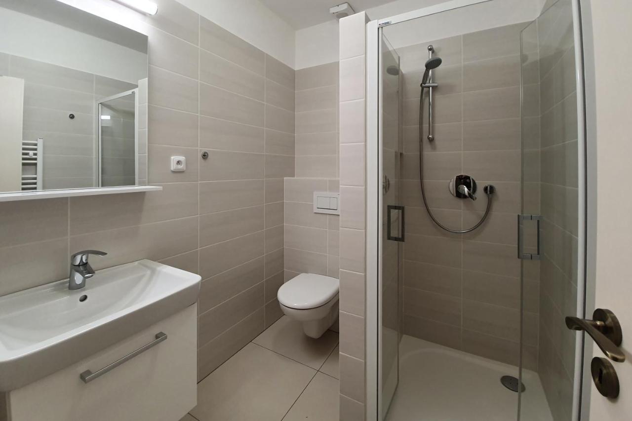 Selsky Dvur 1 Hotel Police nad Metuji Ngoại thất bức ảnh